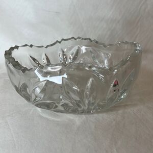Crystal Serving Dining Trinket Vanity Dish Frosted Petal Leaf Starburst Design